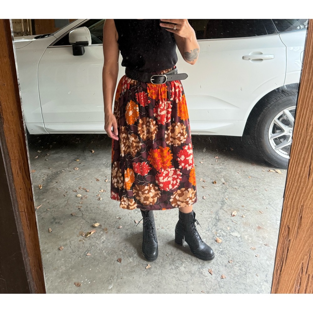 Vintage one of a kind handmade skirt. Fall vibes